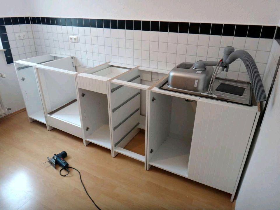 Umzüge - Montagearbeit - Küchenmontage in Berlin
