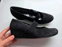 NEU Gabor Schuhe Wildleder Klassische Schuhe Keilabsatz 7 40.5 Bayern - Augsburg Vorschau