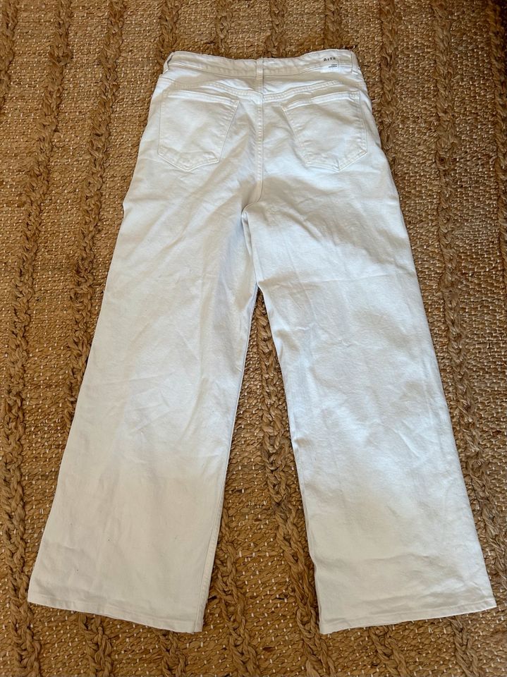 Damen Jeans von BITE Stockholm Creme weiß W31/L32 weites Bein in Bielefeld