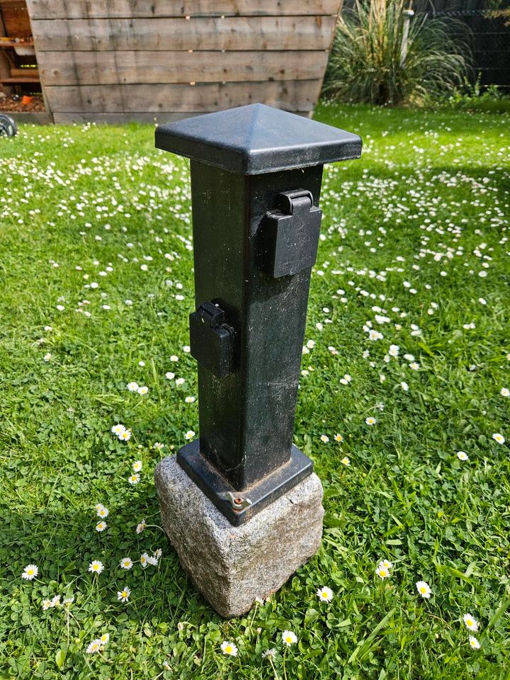 Steckdosensäule, 4-fach Steckdose in Werl