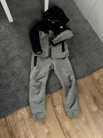 Nike tech fleece grau L Kinder 147-158 Anzug Hessen - Aßlar Vorschau