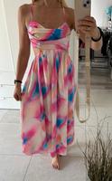 Tolles buntes Kleid aus Satin von Shein in Größe S Brandenburg - Bernau Vorschau