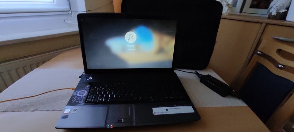 Acer Aspire 8930G 18,4 Zoll - Windows 10 500GB 6GB Ram in Altenburg