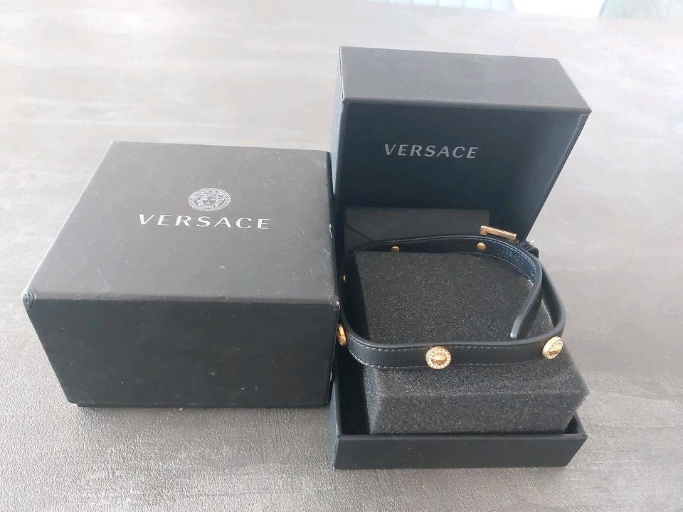 Versace kette/ Halsband Schmuck in Berlin