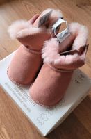 Baby Lammfell Stiefel  Gr. 20/21  NEU Hessen - Gelnhausen Vorschau