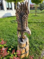 Holzskulptur geschnitzter Adler mit Fisch Kr. Passau - Passau Vorschau