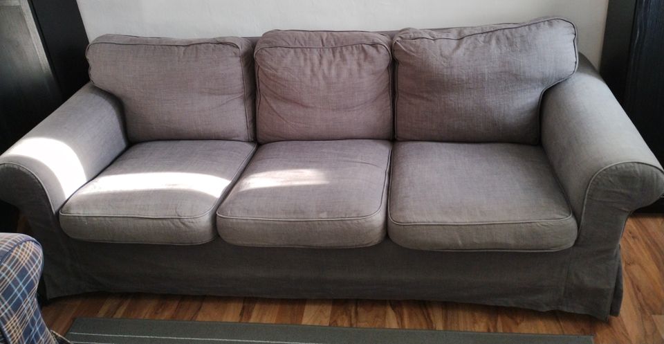 Wohnzimmer Couch 3 Sitzer in Uelzen