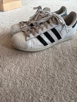 Adidas Superstar - Größe 42 Baden-Württemberg - Althütte Vorschau