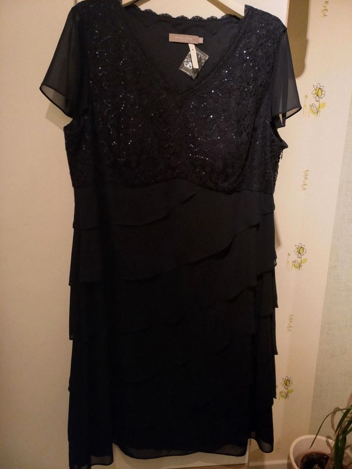 Neues Kleid in Dunkelblau , Größe 50 in Heiden