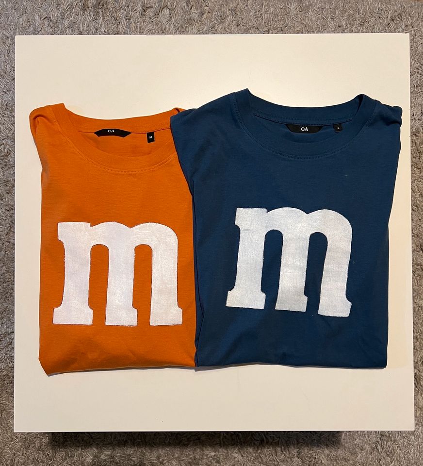 M&M‘s T-Shirts (S & M) Mottoparty Karneval Fasching Partneroutfit in Magdeburg