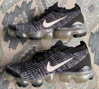 Nike VaporMax 38,5 neuwertig Lady Damen Sneaker mit Dämpfung Berlin - Lichtenberg Vorschau
