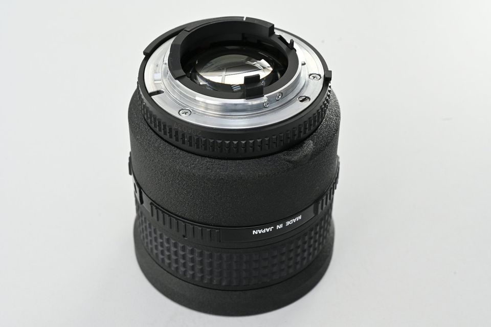 Nikon AF 1,4/28 D - Nikon AF Nikkor 28mm 1:1.4D Top Zustand - Rar in Deizisau 