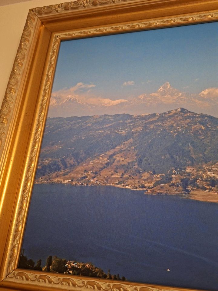 Wunderschöner Bilderrahmen mit original Nepal Bild in Ottersberg