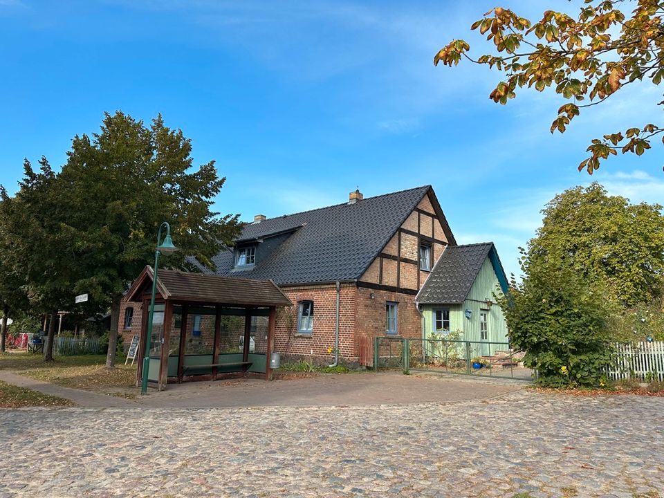 Carwitz - Gewerbe und Wohnen in landschaftlich schönster Lage in der Feldberger Seenlandschaft in Feldberg