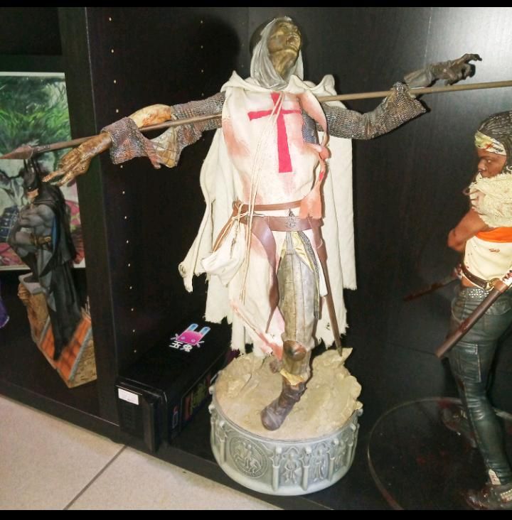 The Walking Dead TWD Statue 1/4 Michonne 1/6 Ezekiel in Saarlouis