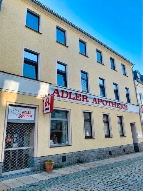 Wohn- und Geschäftshaus mit freier Apotheke in Auerbach in Auerbach (Vogtland)