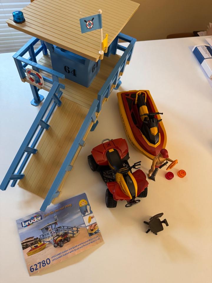 Bruder 62780 Life Guard Station + Quad/Jetski Rettungsschwimmer in Embsen