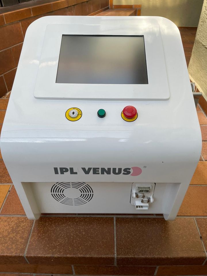 Ipl Venus  Laser Gerät in Ehningen