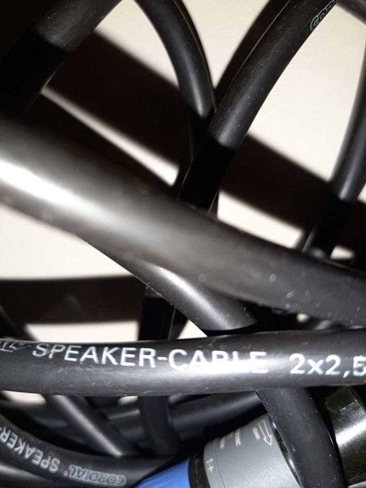 2x Cordial speaker cable , 10m in Berlin