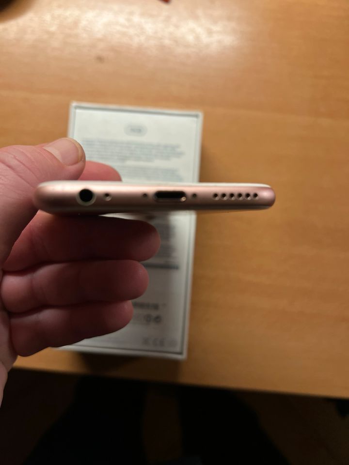 iPhone 6s, 16GB, A1688 in Witzhave