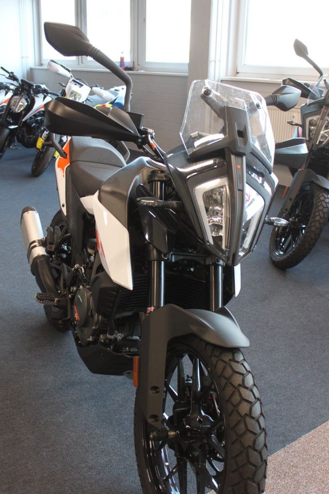 KTM 390 ADVENTURE NEU in Taucha