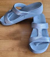Damen Crocs W8 Gr. 38/39 Keilabsatz Plateau NEU Bayern - Olching Vorschau