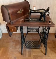 SINGER Nähmaschine Antik mit Gusseisen Gestell Baden-Württemberg - Göppingen Vorschau