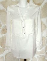 weiße langärmlige Bluse mit kugelförmigen Knöpfen von New Yorker Nordrhein-Westfalen - Hiddenhausen Vorschau
