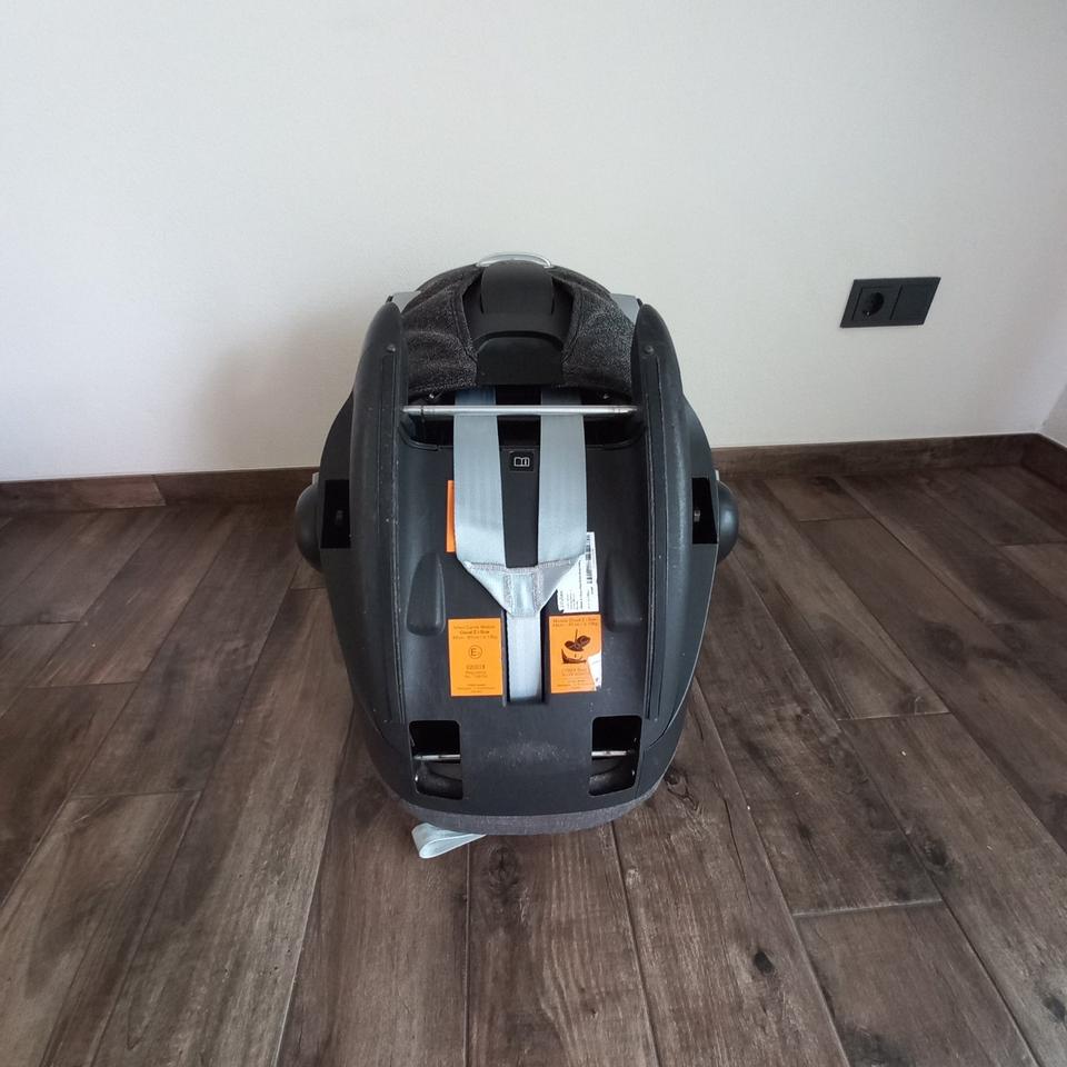 Cybex Cloud Z i-Size Babyschale, MaxiCosi Neugeborene in Berching