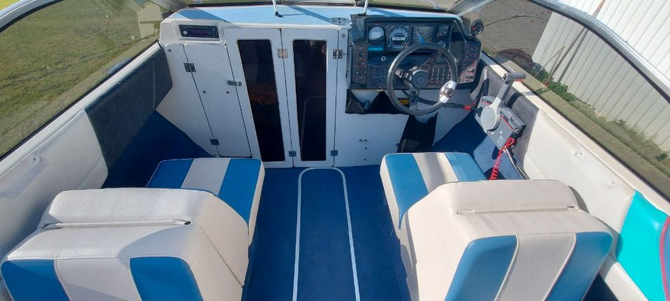 Bayliner Capri Sportboot mit 90PS Yamaha inkl. Trailer mit TÜV in Ilmtal-Weinstraße