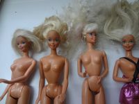 4 schöne „antike“+ blonde Barbie Püppchen C 1966 Mattel INC.China Hessen - Linden Vorschau