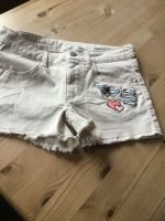 schönes 4-er Paket 3 Shorts&1 Kleid gr.134 Niedersachsen - Elze Vorschau