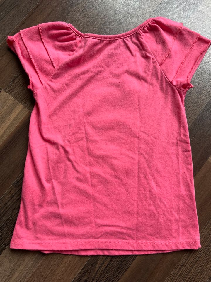 2x T-Shirt Tommy Bahama 5-6 Jahre Gr. 116 in Leipzig