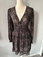 Kleid von NA-KD Nordrhein-Westfalen - Blomberg Vorschau