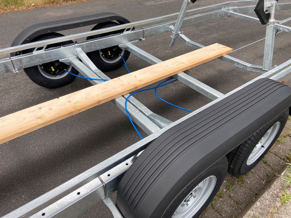 Bootsanhänger Bootstrailer 3500kg Segelboot NEU BUNNEFELD in Haren (Ems)