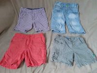 Kurze Hose Shorts 98 Zara Vingino Topolino H&M Jeans Stoff rot Schwerin - Friedrichsthal Vorschau