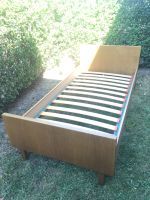 Bett Massivholz Schreinerarbeit 90x190 vintage Einzel Bett Kinder Nordrhein-Westfalen - Herne Vorschau