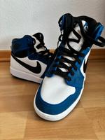 Jordan 1 Retro AJKO Storm Blau/Schwarz-Weiß Hessen - Lahnau Vorschau