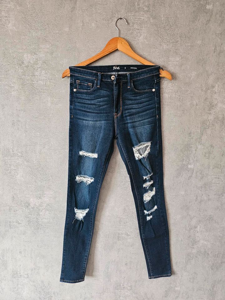 Ripped Jeans in Nienburg (Saale)