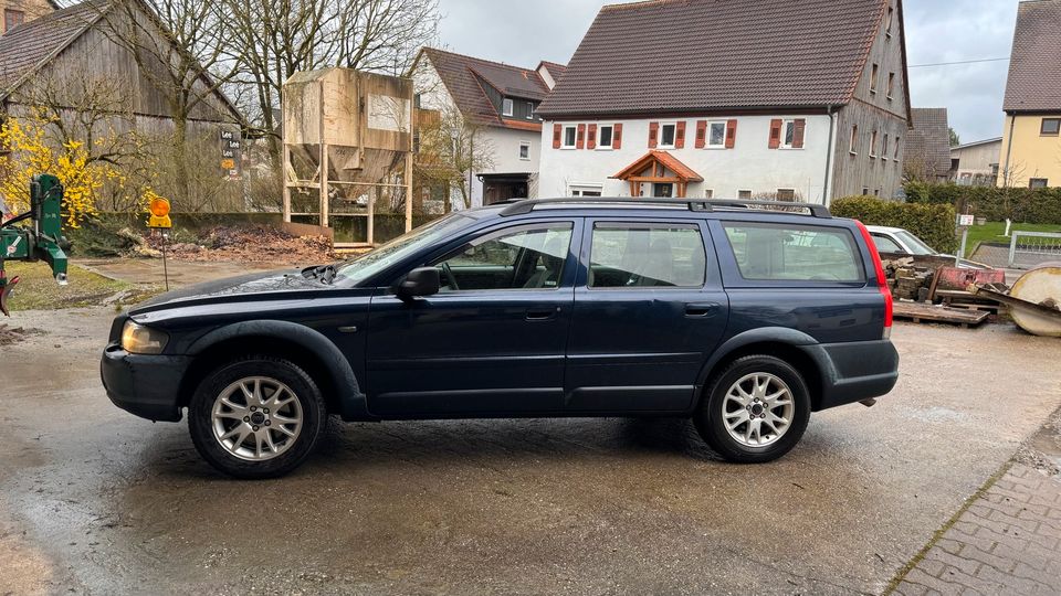 Volvo XC70 V70 2.4T Cross Country in Schwäbisch Hall