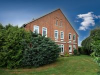 Neuer Preis ! Zweifamilienhaus mit der Möglickeit zur Umgestaltung als Mehrgenerationenhaus Schleswig-Holstein - Bebensee Vorschau