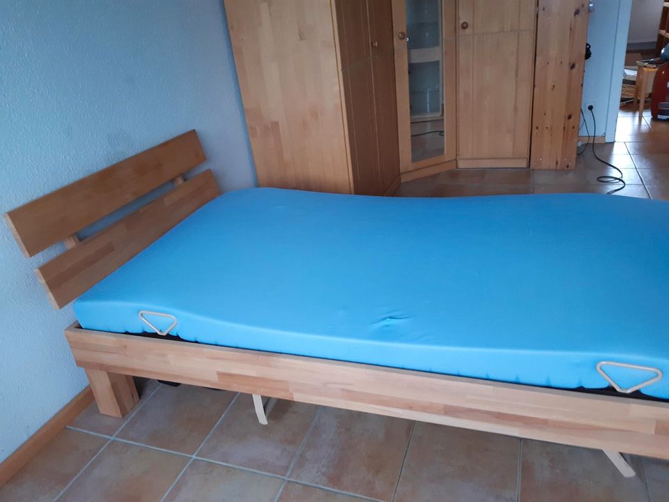 Pflegebett – elektrisch verstellbarer Betteinsatz von Burmeier in Rellingen
