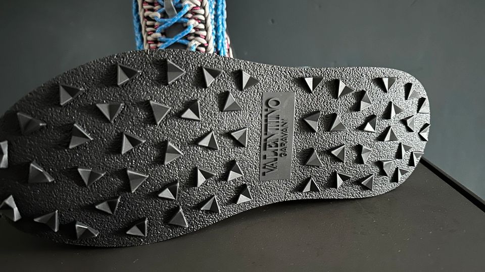 Valentino Garavani Crochet Sneaker, 45, Handarbeit, 55 % Sale in Köln