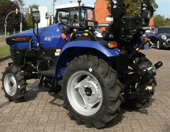 FARMTRAC 22 4x4 Traktor / Servo / Ackerstolle inkl. MwSt. in Bad Zwischenahn