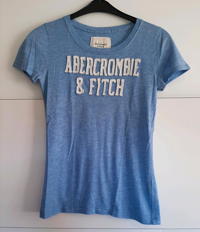 Shirt,  abercrombie &fitch, blau, Größe M in Regensburg