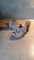 High Heel Sandaletten  von  UNISA  Leder  Größe  35 Hessen - Flörsheim am Main Vorschau