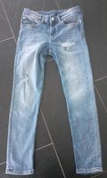 H&M Skinny Fit Jeans Hose Usedlook Jungen Größe 146 Neuwertig Bayern - Grettstadt Vorschau