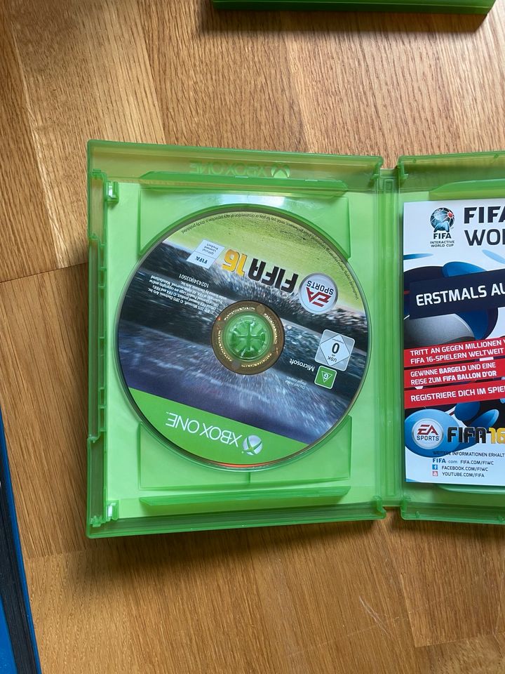 FIFA 16 Xbox One in Berlin