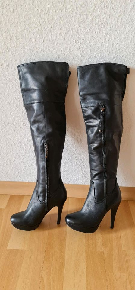 Lederstiefel, Stiefel Gr.36 sehr schick, wie Neu in Laufeld