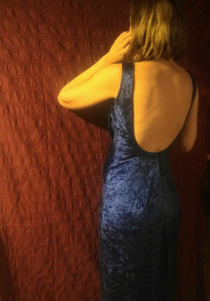 Unikat Samt Kleid blau Größe 36 in Gleichen